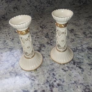 One set of Illumination Florentine and Pearls cand